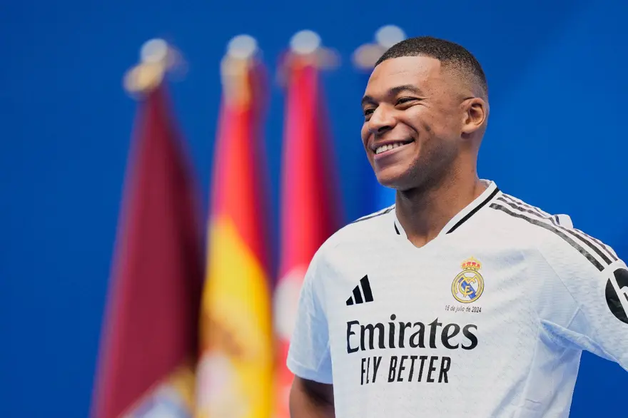 Mbappe PSG ile davalık oldu! 55 milyon euro talebi 4 Mbappe PSG ile davalık oldu! 55 milyon euro talebi 4