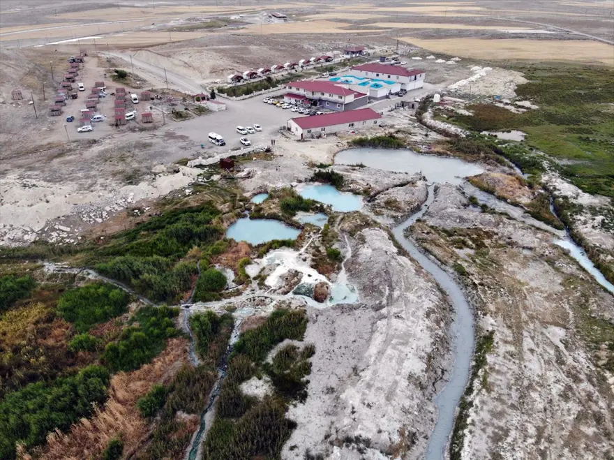 Şifa kaynağı Diyadin Kaplıcaları'nda işletmeciler yoğun ilgiden talebe yetişemiyor 1