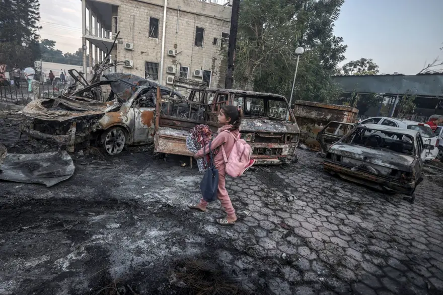 Fotoğraflarla hastane katliamı: Saldırının olduğu hastaneden yeni görüntüler 3