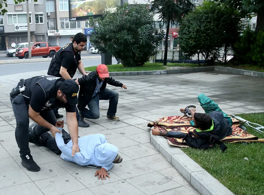 Okullar açıldı (18 milyon öğrenci ders başı yaptı) 9