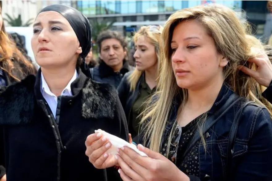 CHP reklamındaki teyze gözyaşlarına hakim olamadı 16