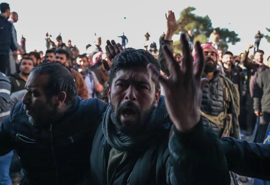 Bazıları çıplaktı: Sednaya'da gizli bölmeler aranırken hapishane kodlu cesetler bulundu 7