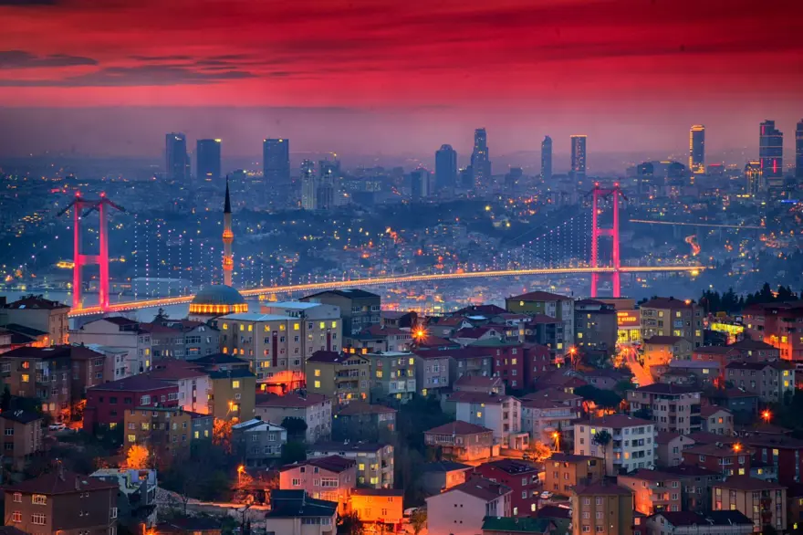 İstanbul'da en huzurlu yer Eyüpsultan, en romantik yer Kız Kulesi 2