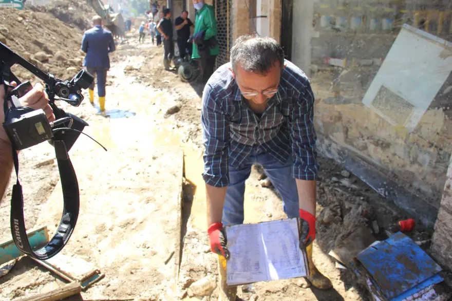 VERESİYE DEFTERLERİ ÇAMURA BULANDI 2