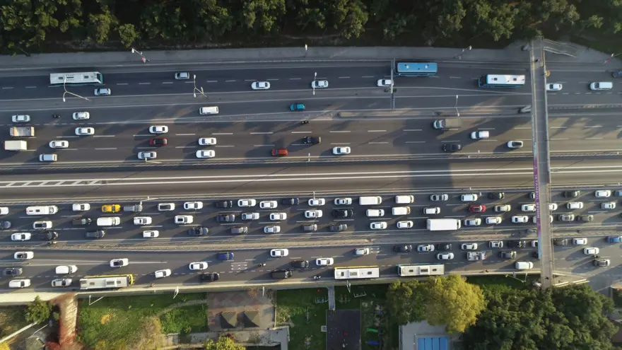 Kısıtlama başladı trafik yoğunluğu bitmedi 7
