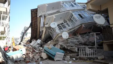 Elazığ Sivrice depremi sonrasında yapılan bağışlar 100 milyona yaklaştı