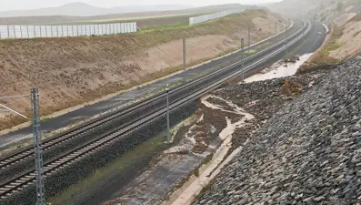 Yozgat'ta sağanak yağış: Yüksek Hızlı Tren hattında hasar oluştu