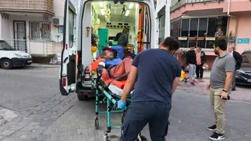 Sokak ortasında abisini bıçakladı, sonra eve geri döndü