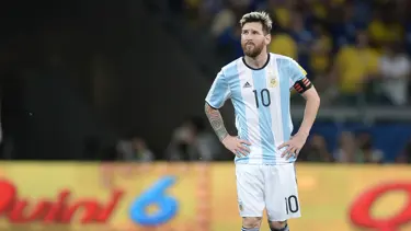 4 maç ceza alan Messi'den savunma