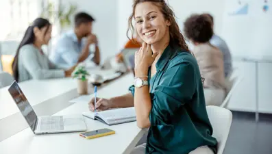 Kariyer basamaklarını hızlıca tırmanmak için yapabileceğiniz 3 şey