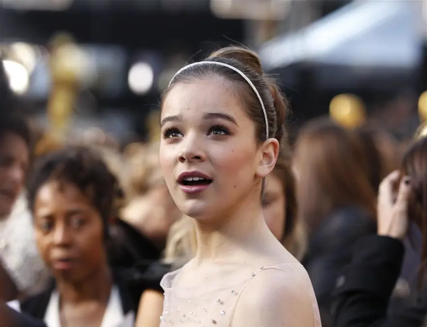 Hailee Steinfeld 73 Hailee Steinfeld 73