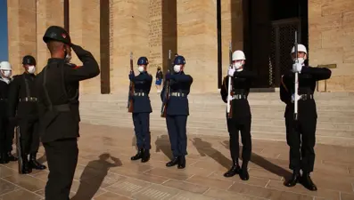Anıtkabir'in 'Heykel' askerleri