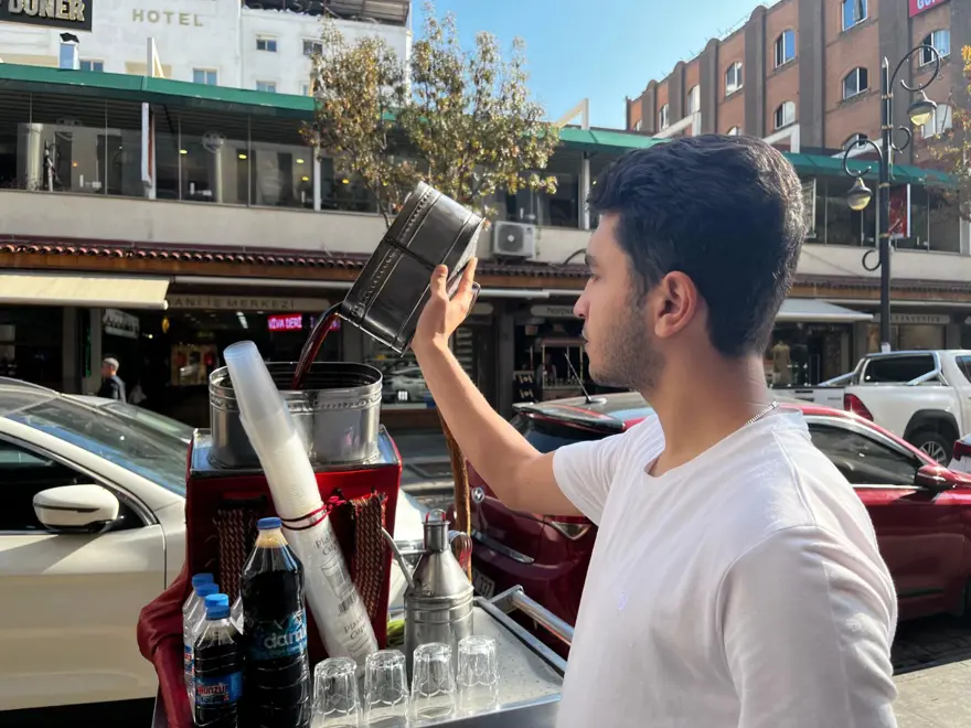 Yazın günde 20 bardak satılıyor, kışın yüzüne bakan yok: Yerin 8 metre altından çıkarılıyor 1