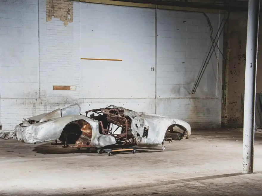 1954 model hurda Ferrari 2 milyon dolara satıldı 14