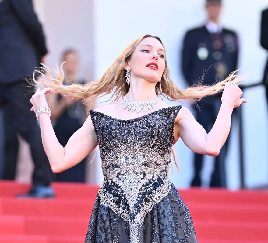 Meryem Uzerli, Birce Akalay ve birçok ünlü isim Cannes Film Festivali'ne katıldı 3 Meryem Uzerli, Birce Akalay ve birçok ünlü isim Cannes Film Festivali'ne katıldı 3