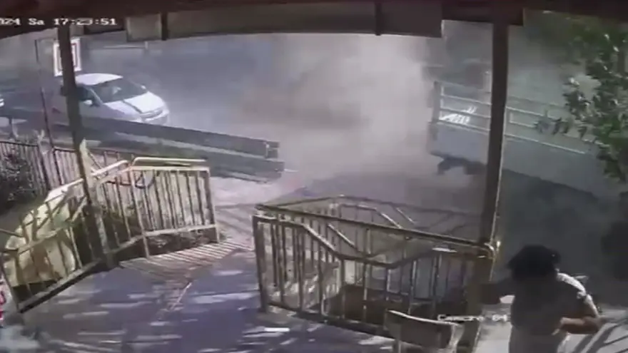 Hatay'da feci kaza: Freni patlayan kamyon 6 araca çarptı 1 Hatay'da feci kaza: Freni patlayan kamyon 6 araca çarptı 1