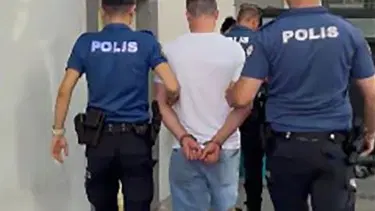 İzmir'de 24 yıl hapis cezası bulunan firari yakalandı