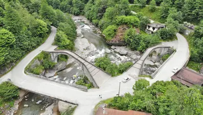 Artvin'de doğanın kalbindeki tarihi 'Çifte Köprüler' ziyaretçilerini bekliyor