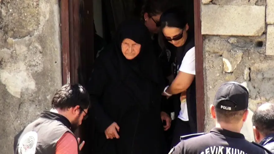 Kazıda kemikler bulundu: 25 yıl sonra cinayete kurban gittikleri anlaşıldı 3