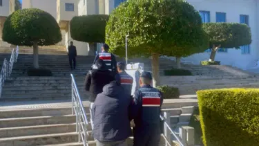 Cezaevi firarisi ticari taksinin bagajında yakalandı