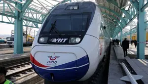 Öğretmenlere tren biletleri ve kargo ücretlerinde 24 Kasım indirimi Öğretmenlere tren biletleri ve kargo ücretlerinde 24 Kasım indirimi