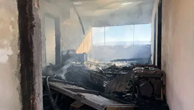 Sivas'ta yanan yayla evi kullanılamaz hale geldi