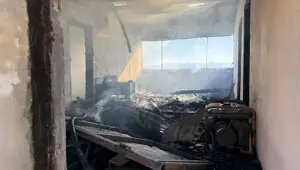 Sivas'ta yanan yayla evi kullanılamaz hale geldi