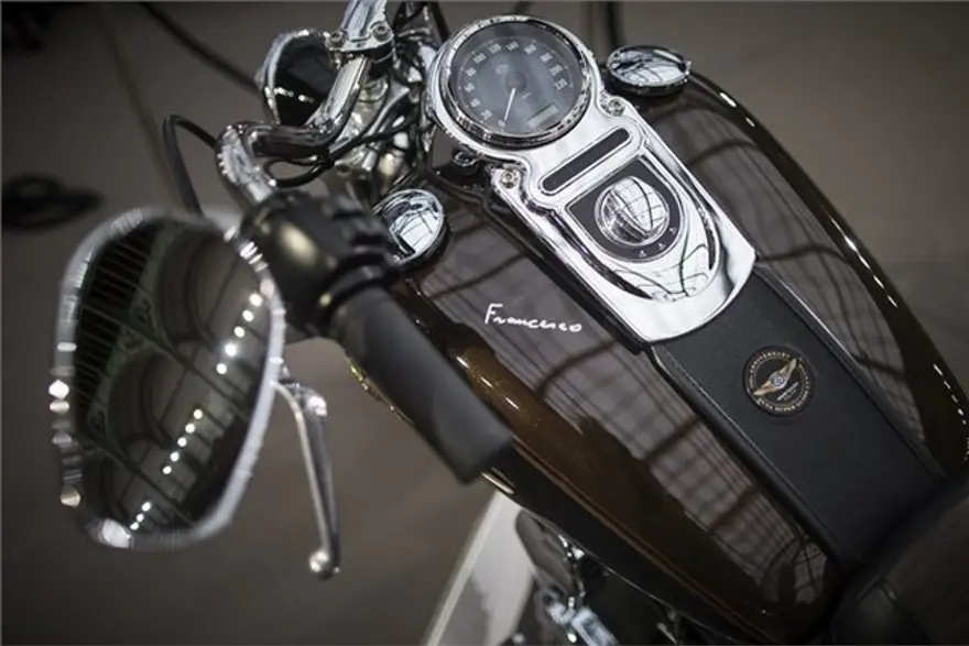 27- Harley-Davidson 24