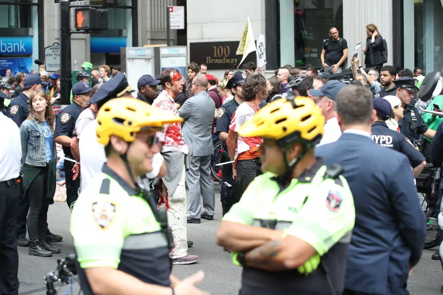 New York'ta iklim değişikliği protestosu: 85 gözaltı 17