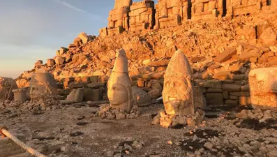 Bir gün doğumu hikayesi: Nemrut