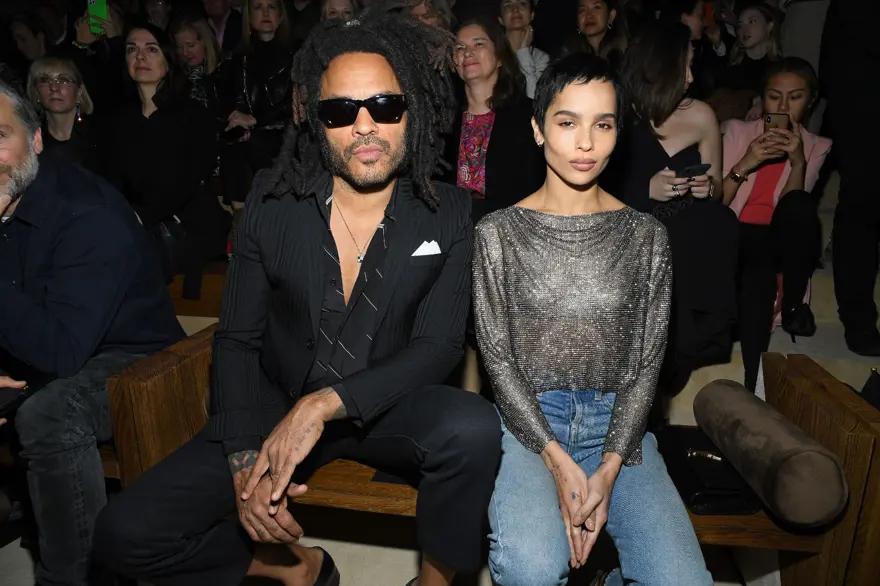 Ünlüler Paris Moda Haftası Saint Laurent defilesinde ön sıralarda 3