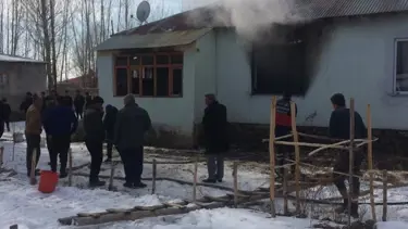 Van'da evde çıkan yangında iki kardeş öldü