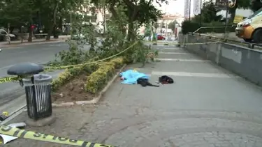 Bağdat Caddesi'nde peş peşe iki kaza: 2 ölü, 8 yaralı
