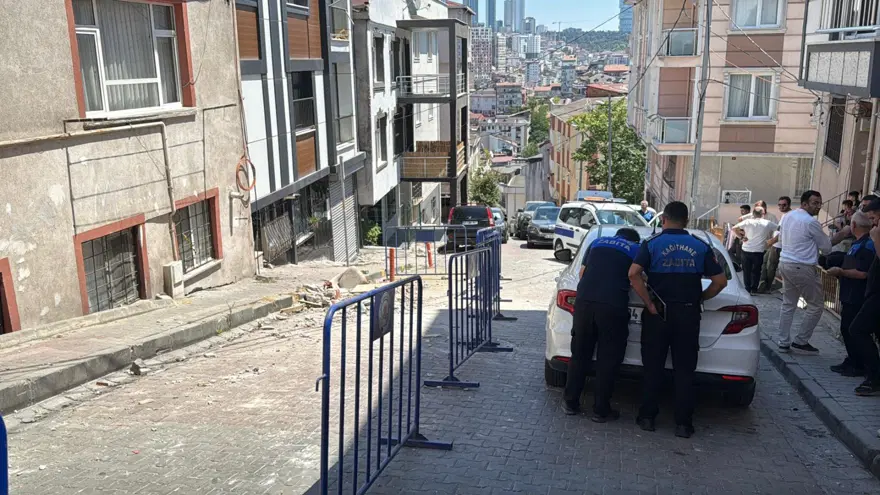 BİNA TAHLİYE EDİLİP MÜHÜRLENDİ 2 BİNA TAHLİYE EDİLİP MÜHÜRLENDİ 2