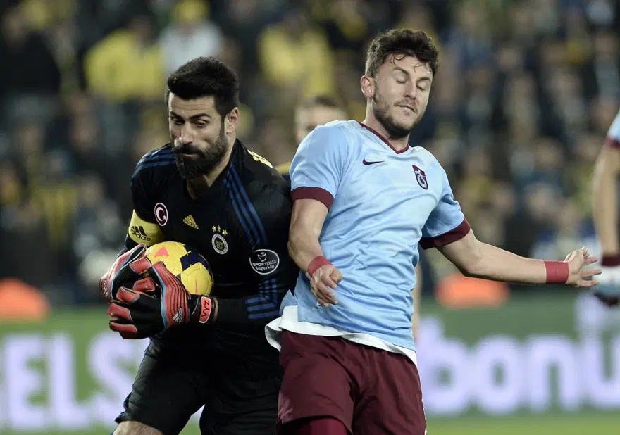 Maç bitti, Caner atıldı 2