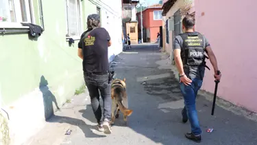 Sarıyer’de 70 ayrı adrese uyuşturucu operasyonu