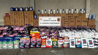 Kütahya'da bir evde 7 ton sahte deterjan ele geçirildi