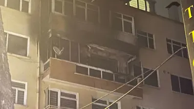 Ankara'da apartmanda yangın: 3 kişi yaralandı, 6 kişi dumandan etkilendi