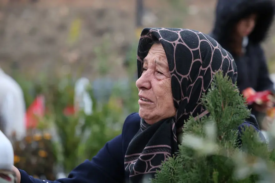 "1 YILLIK BİNA 3 SANİYEDE ÇÖKER Mİ? 3