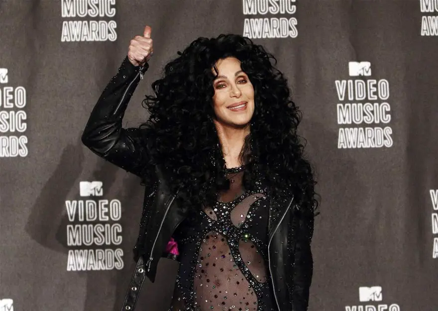 Lady Gaga'nın etten elbisesi! 2