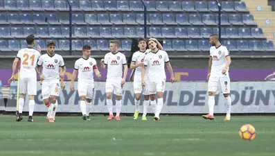 Başakşehir'den zirve takibine devam