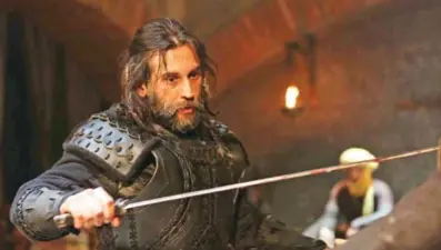 Diriliş Ertuğrul’un Sungurtekin’i: Setlerde parmaklarımız yaralanıyor, atlarla yuvarlanıyoruz