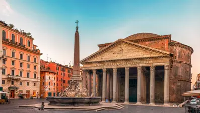 Japon turist İtalya'nın simgesi Pantheon'dan düşerek öldü
