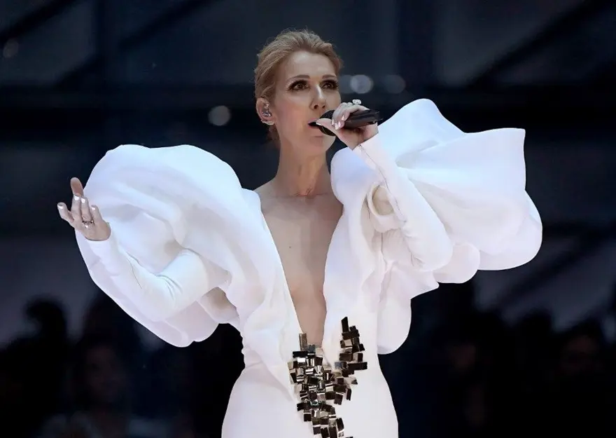 Nadir görülen bir hastalıkla mücadele eden Celine Dion 4 yıl sonra ilk kez görüntülendi 4