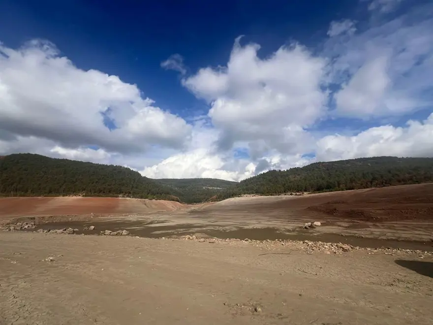 Bursalılara kötü haber: Barajlar kurudu, 40 günlük su kaldı 3