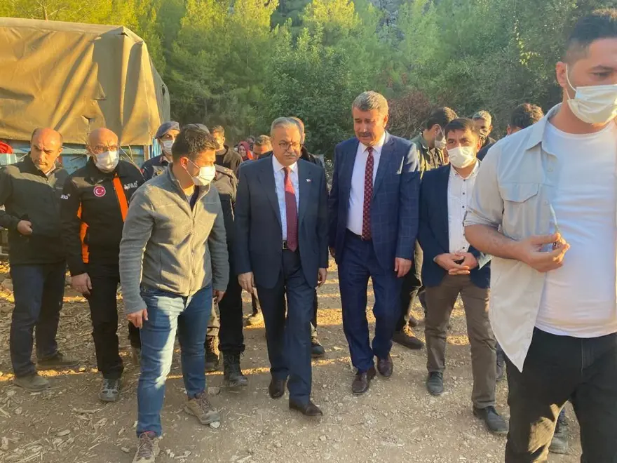 VALİ SU, BÖLGEDE İNCELEME YAPTI 5