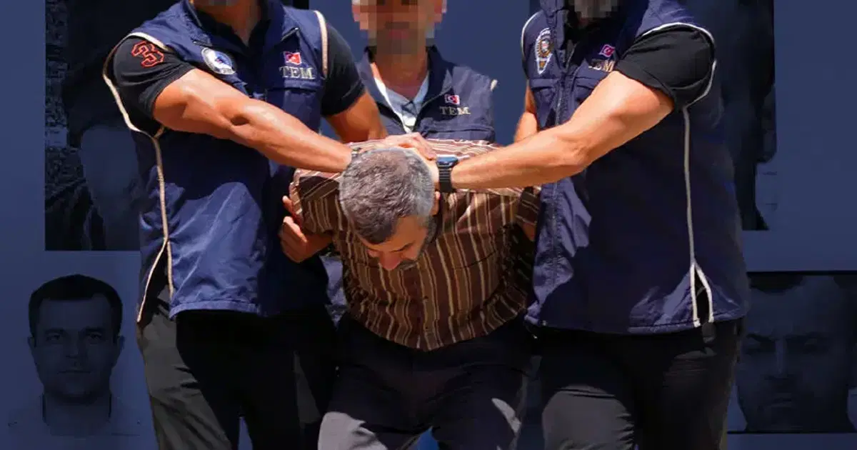 FETÖ'nün suikast timindeki Burkay Karatepe'ye maddi yardımda bulunanlara operasyon