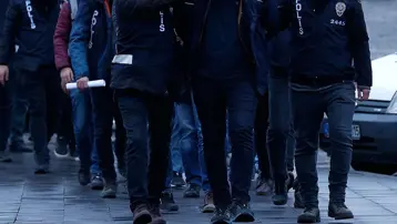 İstanbul merkezli 8 ilde FETÖ operasyonu, 18 şüpheli yakalandı