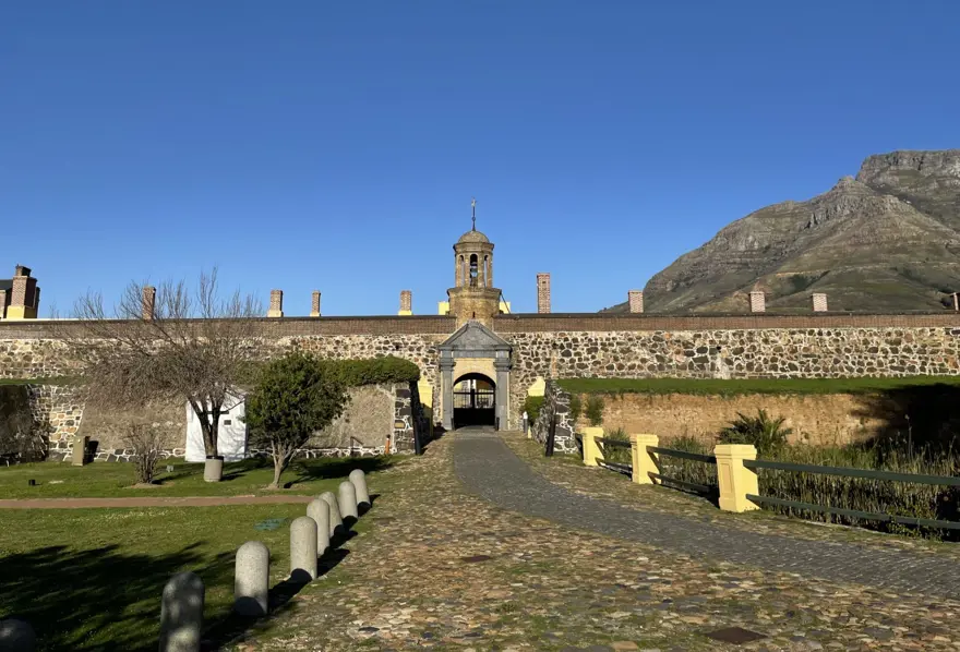 Güney Afrika'nın en yaşlı binası: Ümit Kalesi 