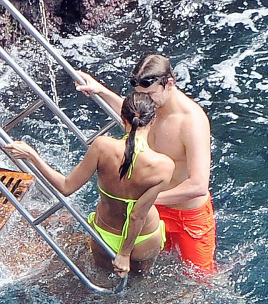 Bradley Cooper ve Irina Shayk tatile doymuyor 21